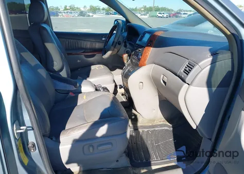 2005 Toyota Sienna Xle Limited z USA, uszkodzony, nr VIN 5TDZA22C85S384704